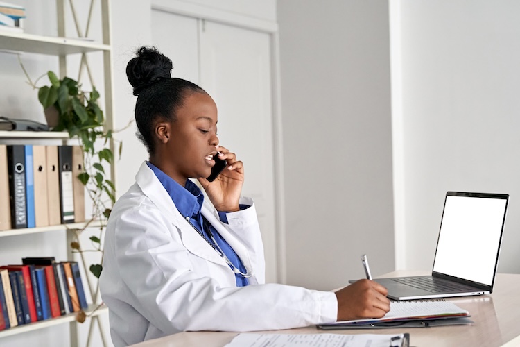 Sondage phonoconsultation: impact, avenir, solutions… Donnez votre avis